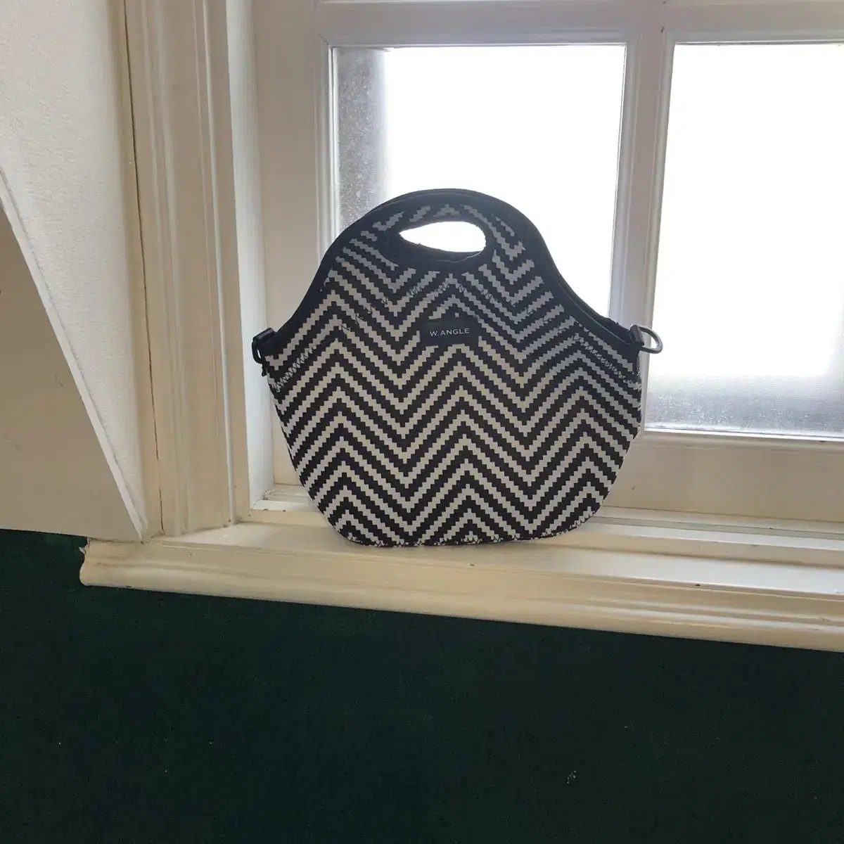 Vintage W.angle pattern cold bag